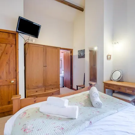 3 Bed In Oc-r33123 *